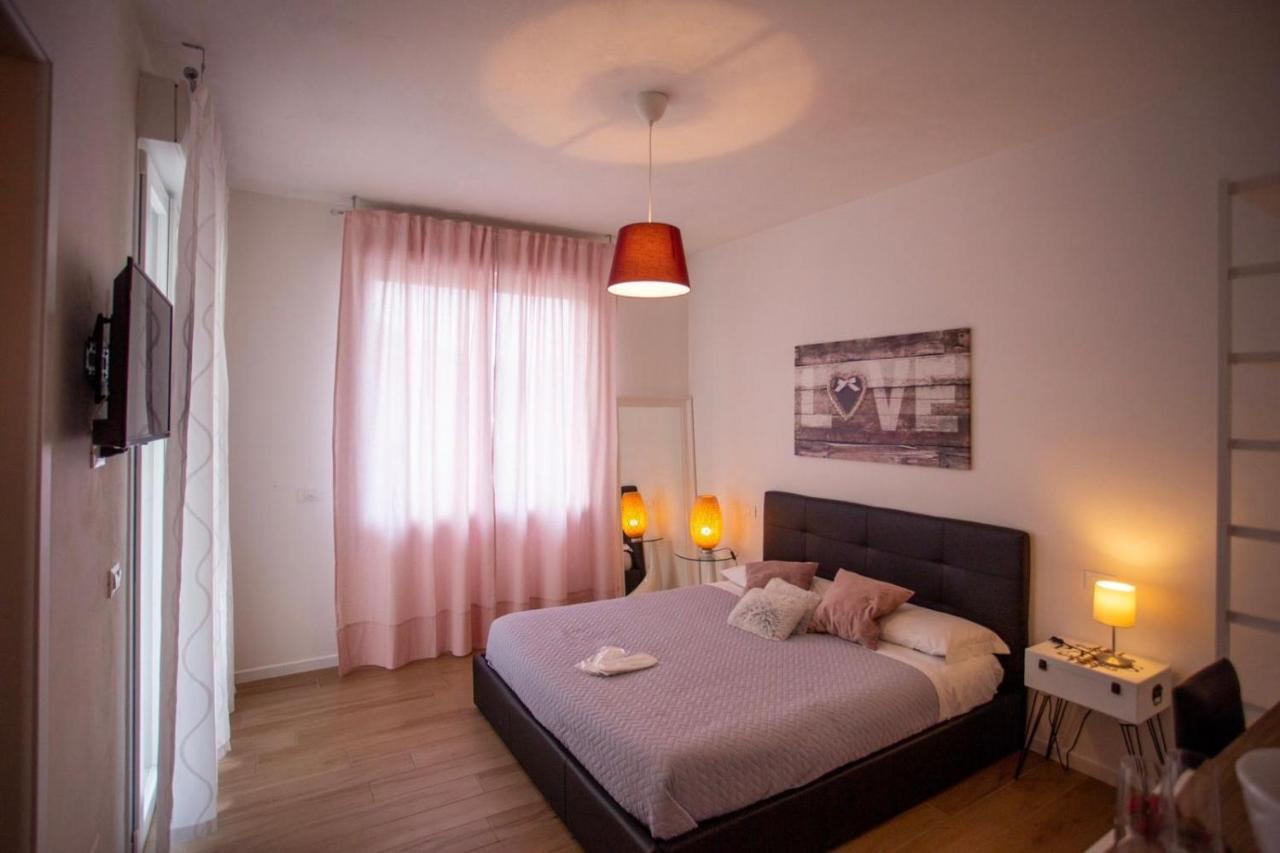 Bed And Breakfast Castello7 San Felice del Benaco Exterior foto