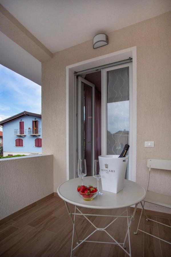 Bed And Breakfast Castello7 San Felice del Benaco Exterior foto